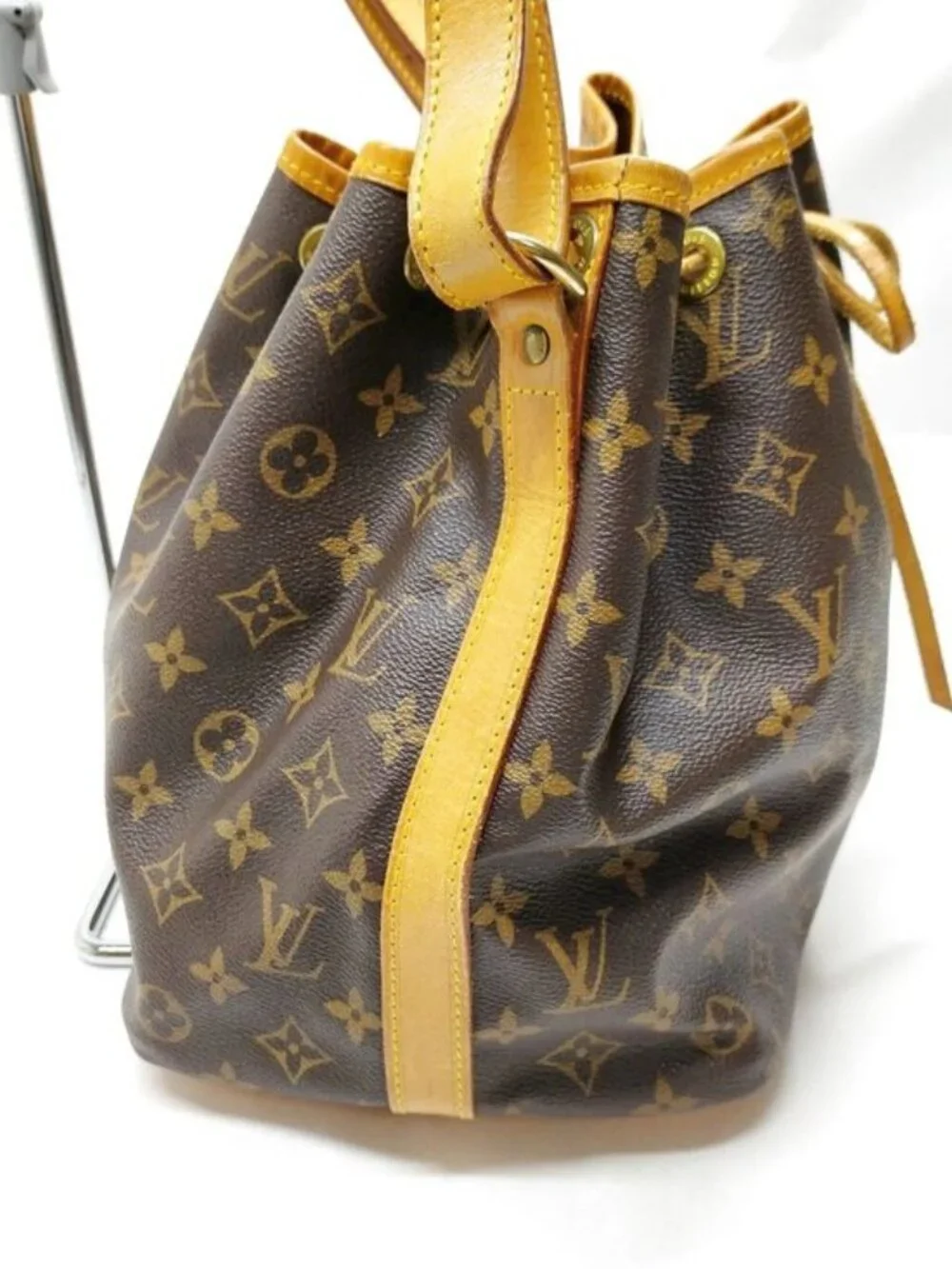 Authentic Louis Vuitton Petit Noé Monogram Bucket Shoulder Bag LV Drawstring
